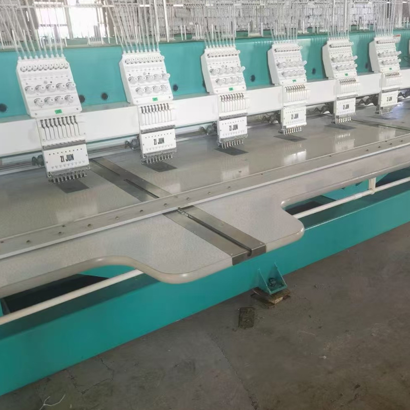 9 igla 22 glava 400 glava udaljenost visoke brzine Y750 korišćen emboridery mašina